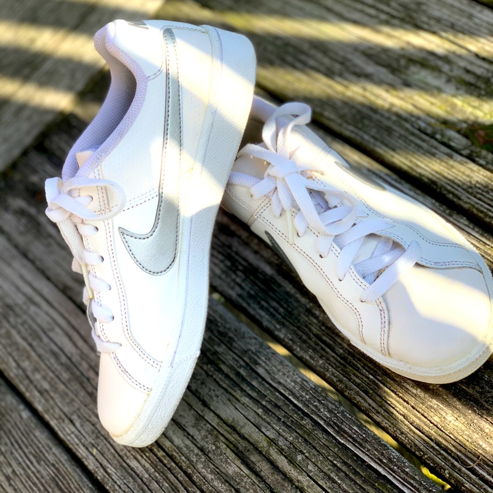 Nike Court Royale